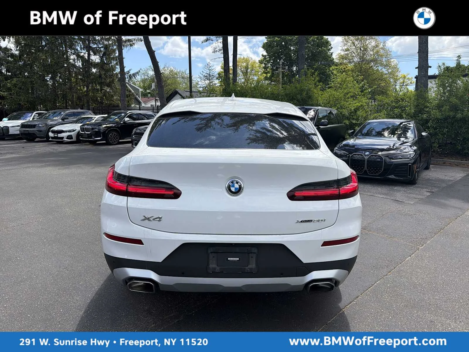 2023 BMW X4 xDrive30i's photo