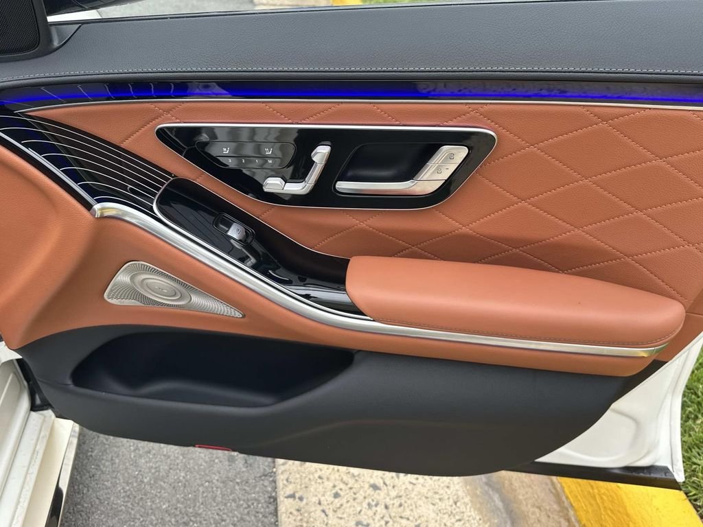 Certified Used 2023  Mercedes-Benz S 580 image 10