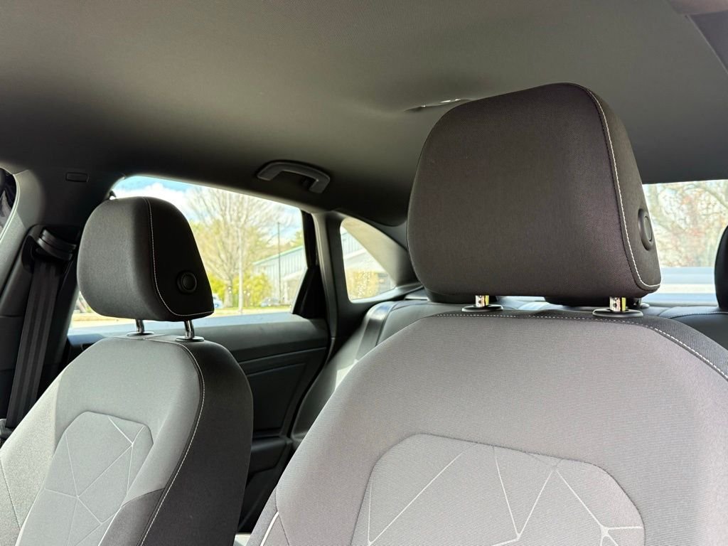 New 2026 Black Volkswagen 1.5T Sport image 27