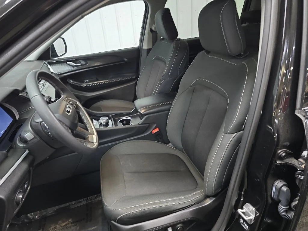 Used 2024 Black Jeep Laredo image 29