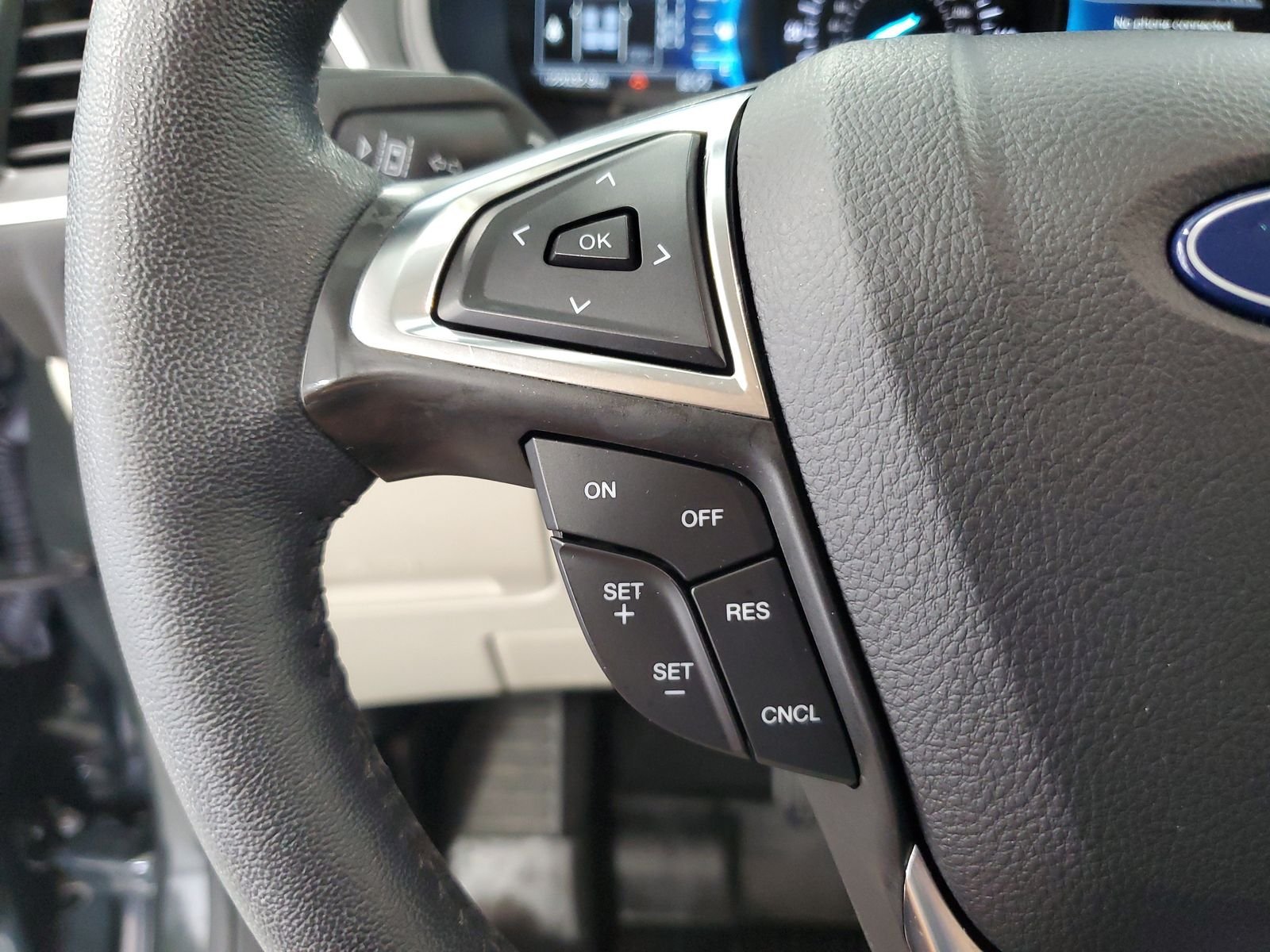 Used 2024 Green Ford Titanium image 18