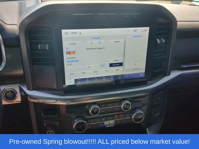 Used 2022 White Ford Lariat image 31