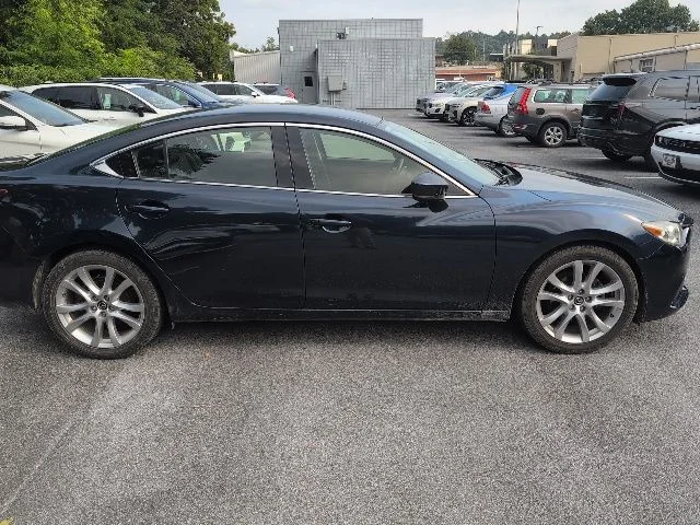 Used 2017 Blue Mazda Touring image 9