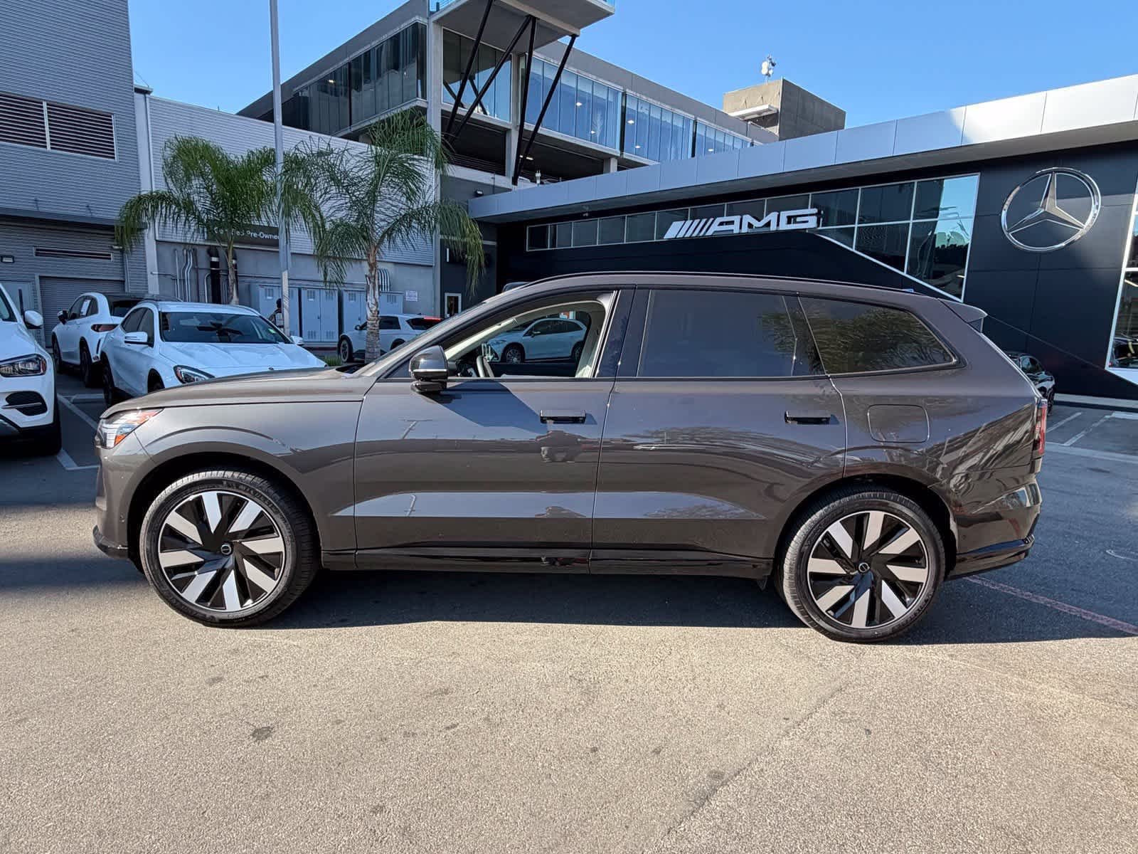 Used 2025 Volvo EX90 Ultra with VIN 7JDE23KL6SG020375 for sale in Los Angeles, CA