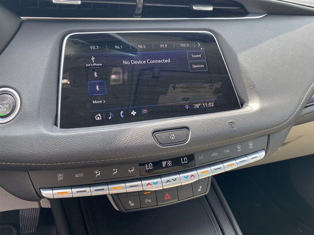 Used 2019 Radiant Silver Metallic Cadillac AWD Luxury image 4