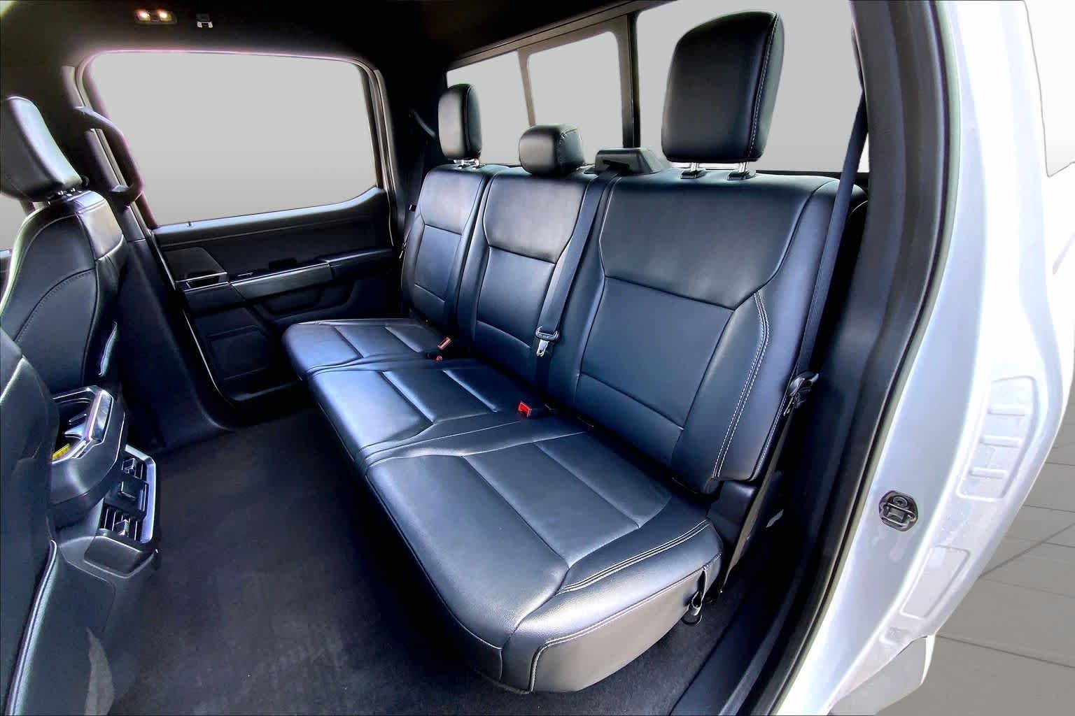 Certified Used 2023 Oxford White Ford XLT image 20