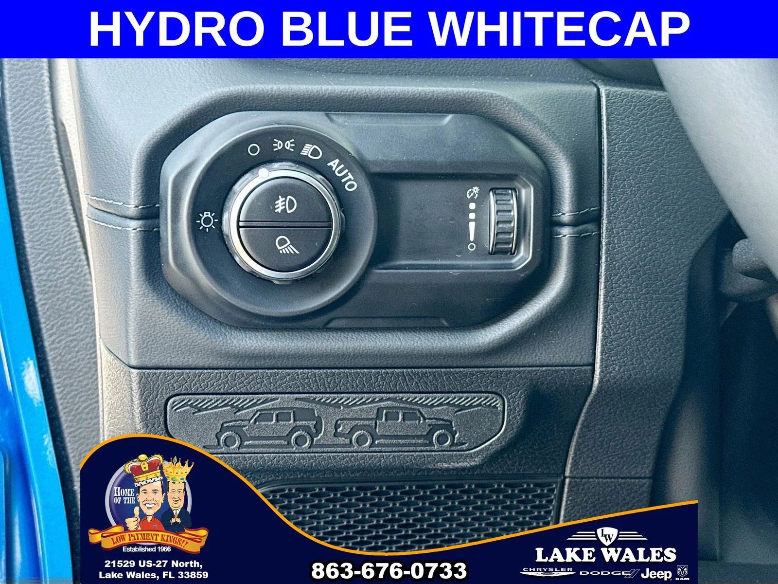 New 2026 Hydro Blue Pearl-Coat Exterior Paint Jeep  image 9