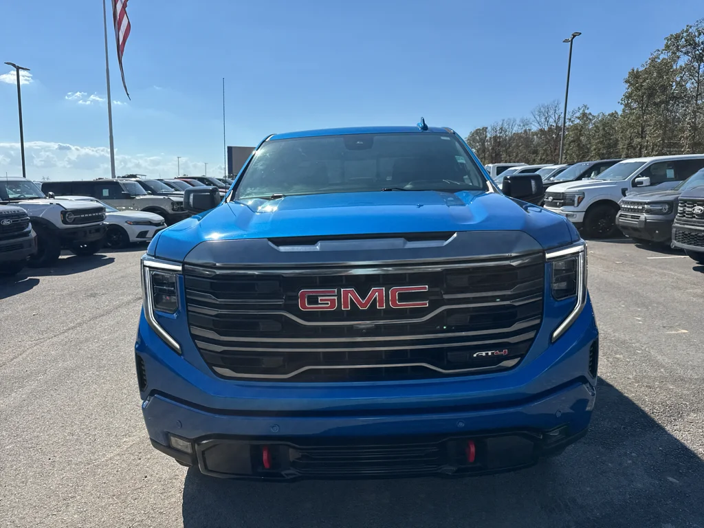 Used 2024 GMC Sierra 1500 AT4 with VIN 3GTUUEELXRG196091 for sale in Little Rock