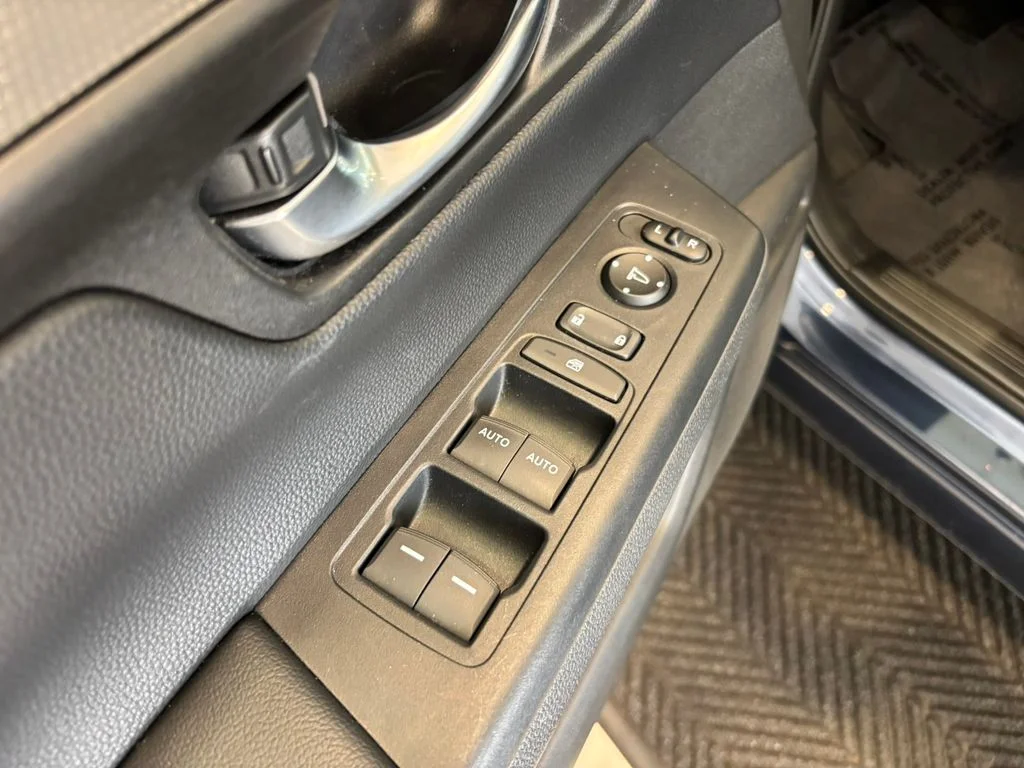 Used 2024  Honda EX image 15