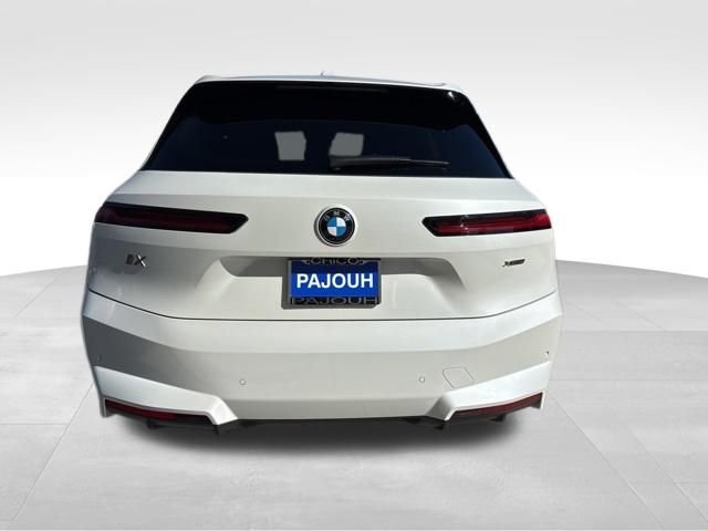 Used 2026 White BMW xDrive45 image 6