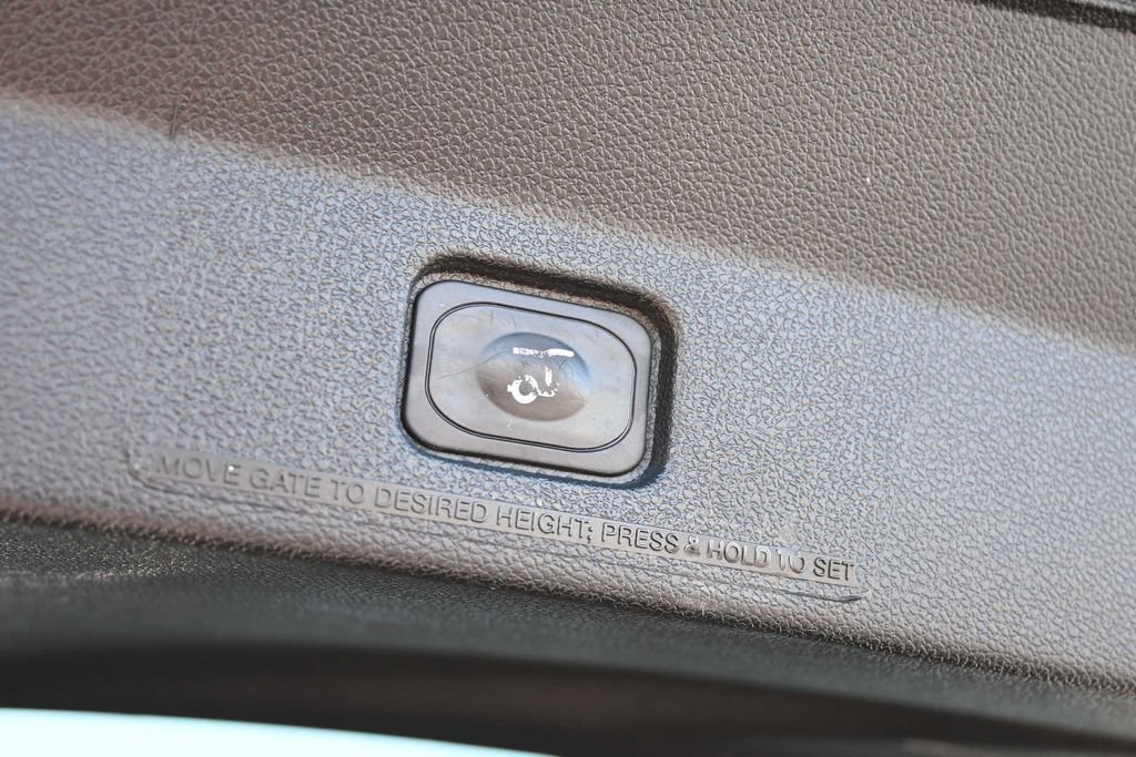 Used 2016 Shadow Black Ford XLT image 13