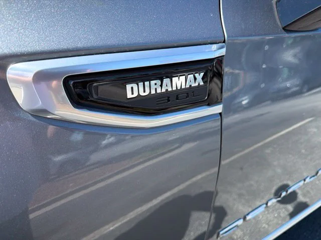 Used 2022 SATIN STEEL METALLIC GMC Denali image 2