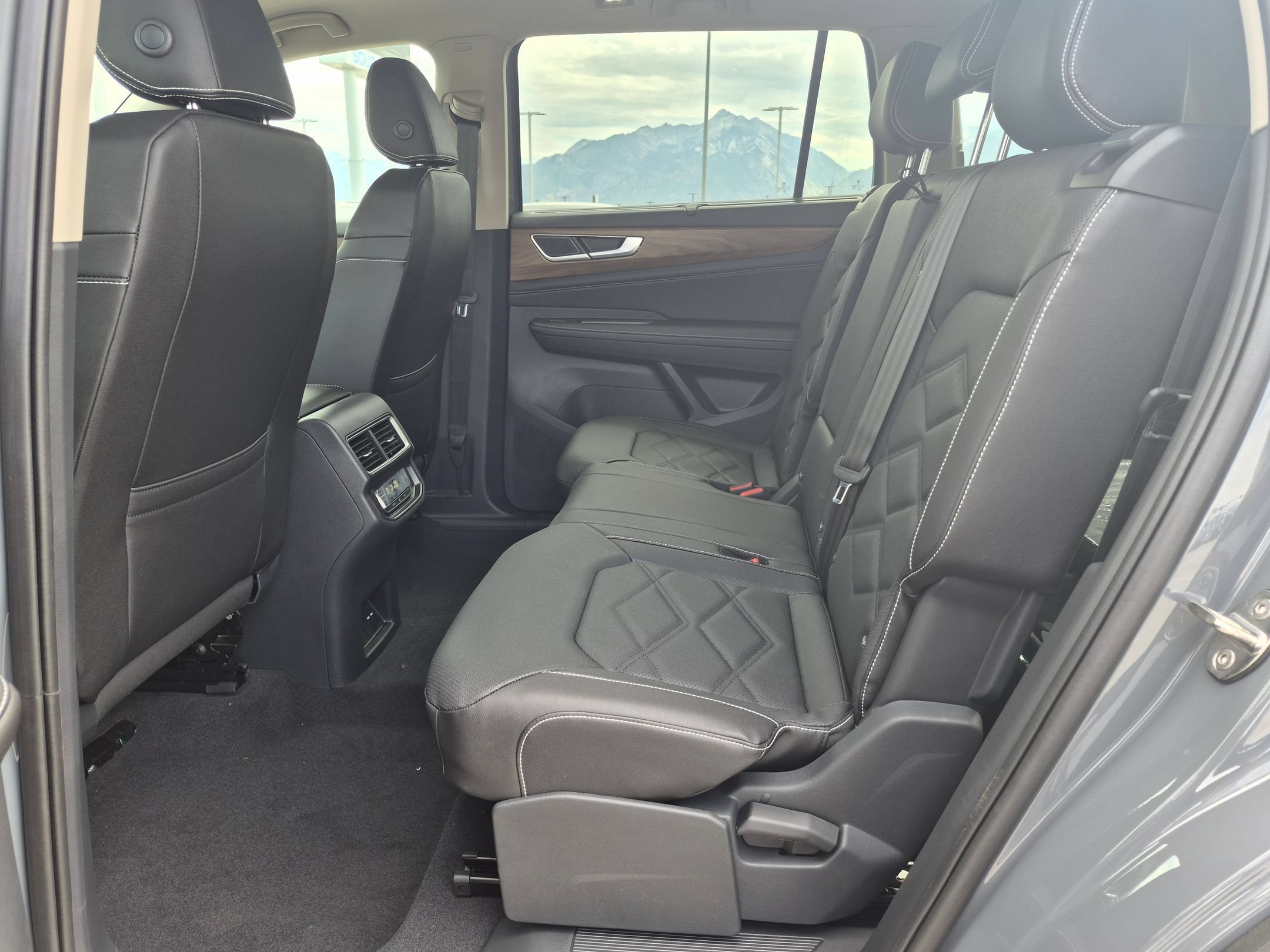 New 2026 Pure Gray Volkswagen 2.0T SE w/Technology image 26