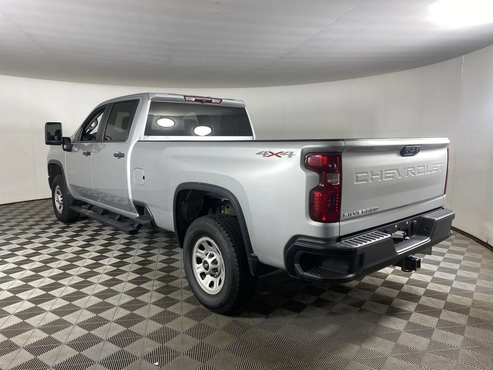 Used 2022 Silver Ice Metallic Chevrolet WT image 5