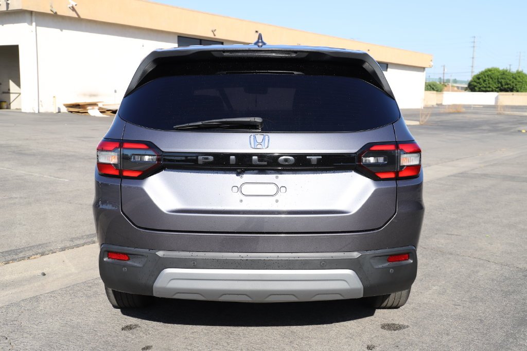 Certified Used 2025 Modern Steel Metallic Honda EX-L image 4