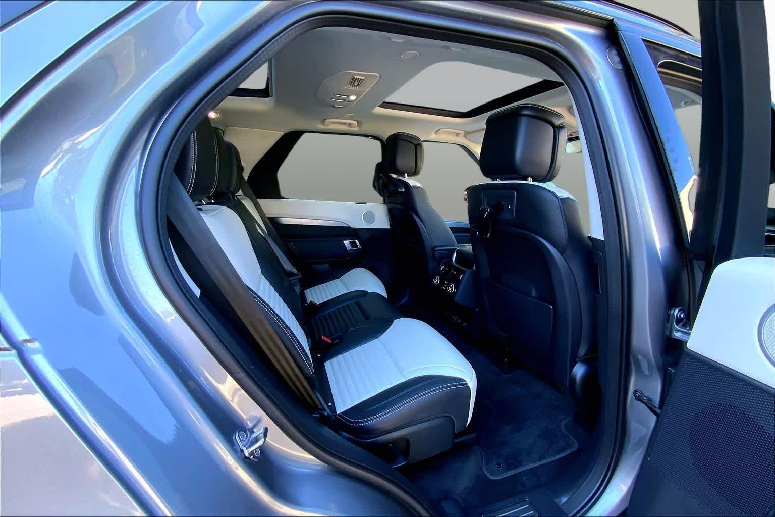 Used 2026 Eiger Grey Metallic Land Rover Gemini Edition image 18