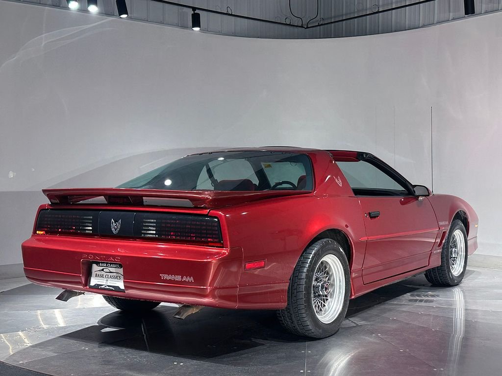 Used 1987 Red Pontiac  image 5
