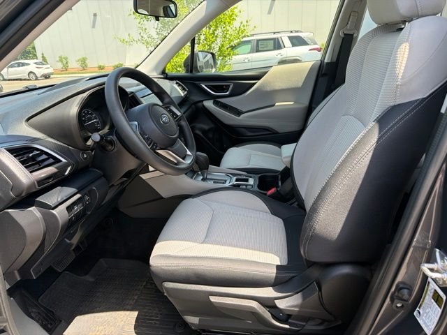 Used 2023 Gray Subaru Base image 23