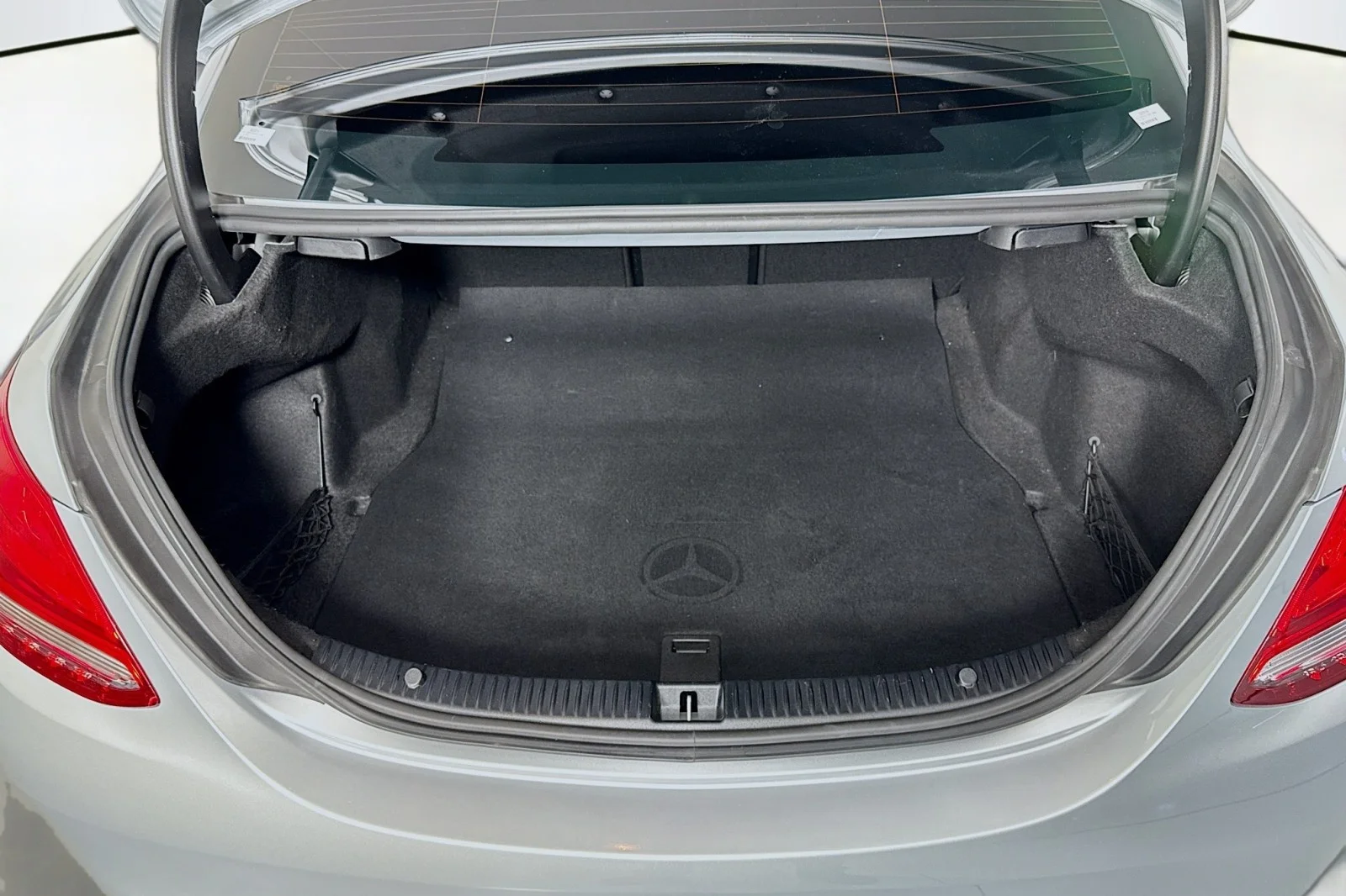 Used 2018 Iridium Silver Metallic Mercedes-Benz C 300 image 23