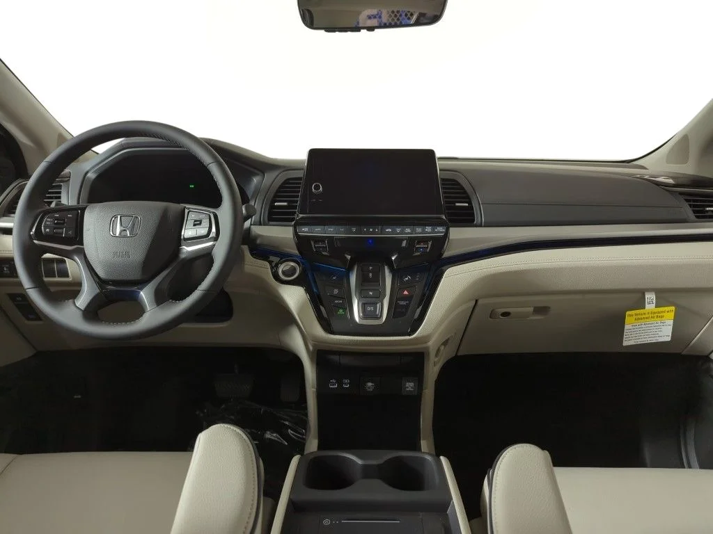 2026 Honda Odyssey Touring - Photo 15