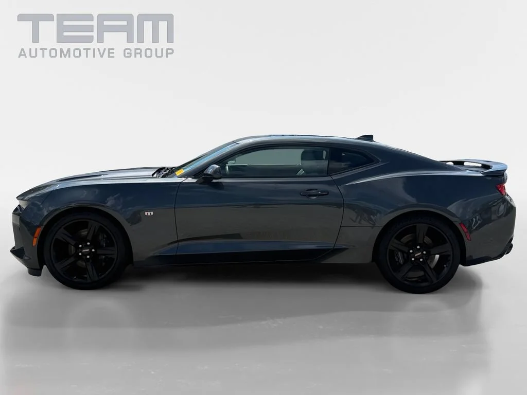 Used 2018 NIGHTFALL GRAY METALLIC Chevrolet 2SS image 4