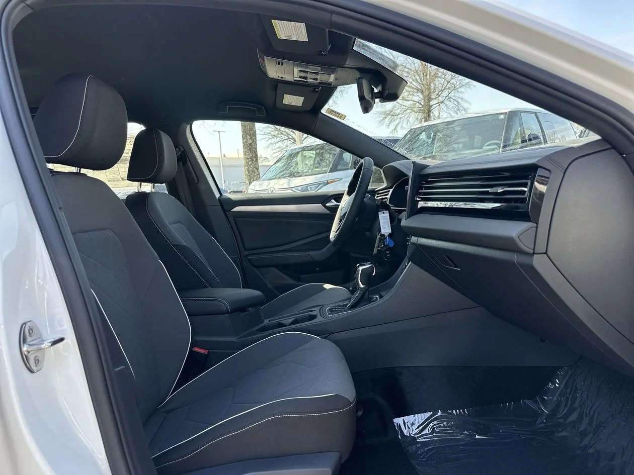 New 2026 White Volkswagen 1.5T Sport image 28