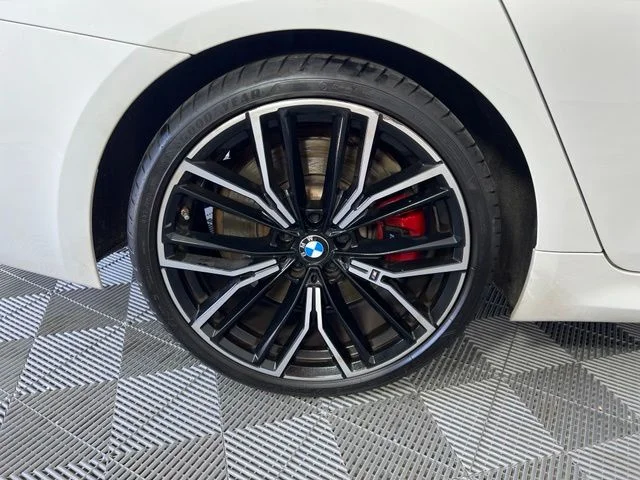 Used 2023 Alpine White BMW 540i image 42