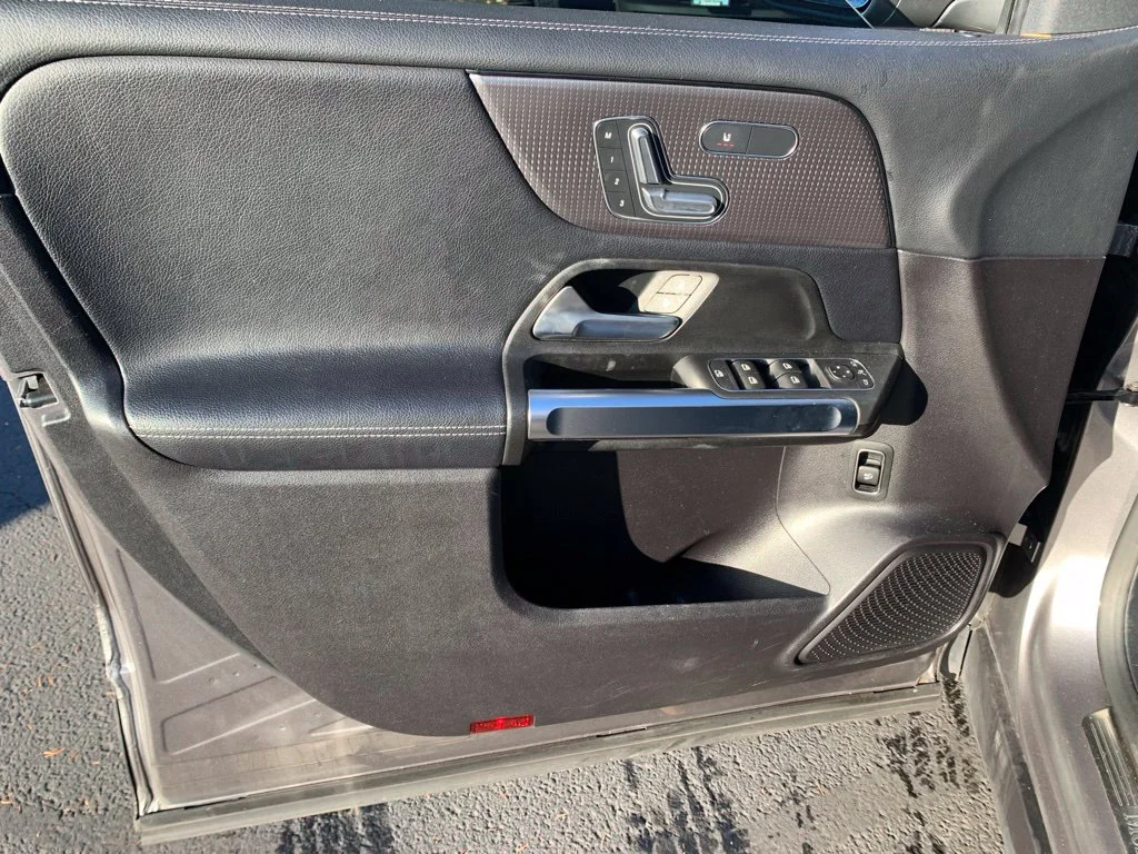 Used 2021 Gray Mercedes-Benz GLB 250 image 11