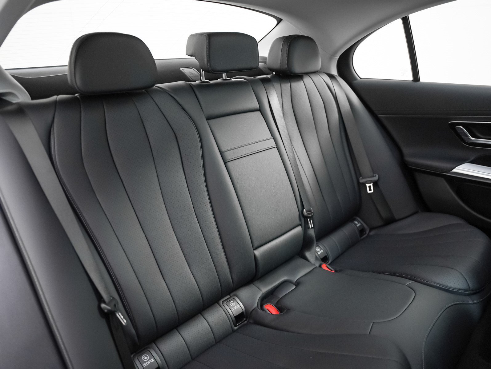 2026 Mercedes-Benz E-Class E350 - Photo 10