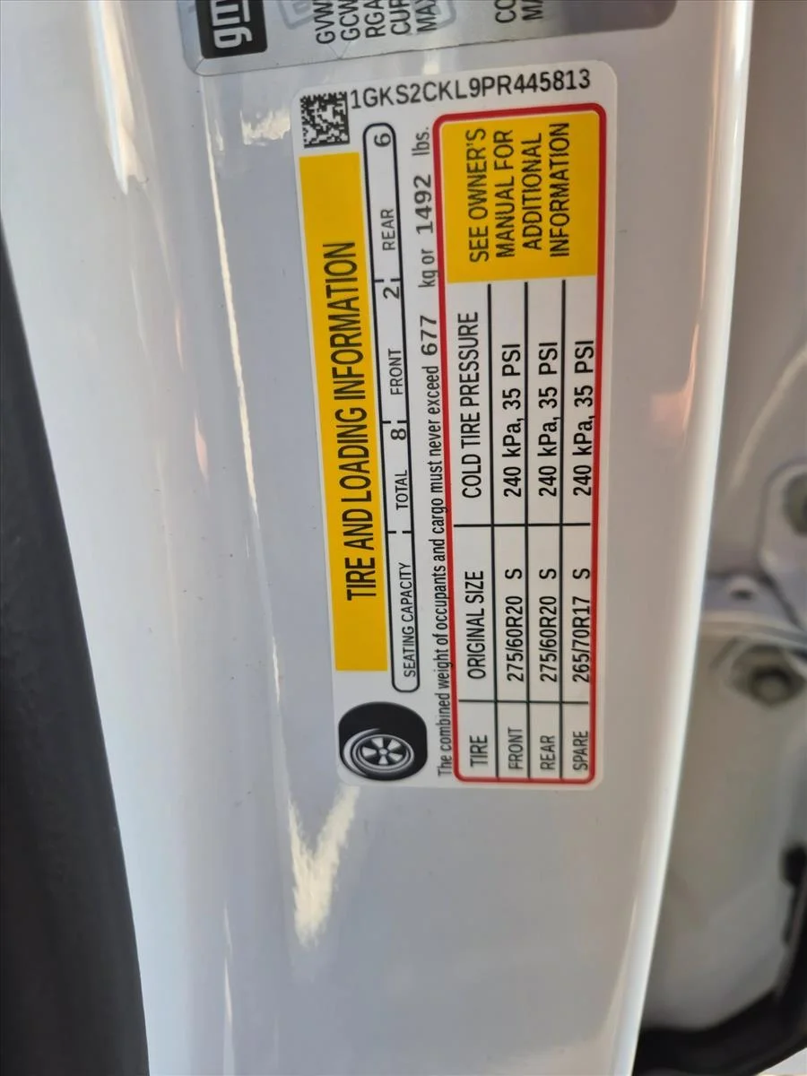 Used 2023 Summit White GMC AT4 image 25