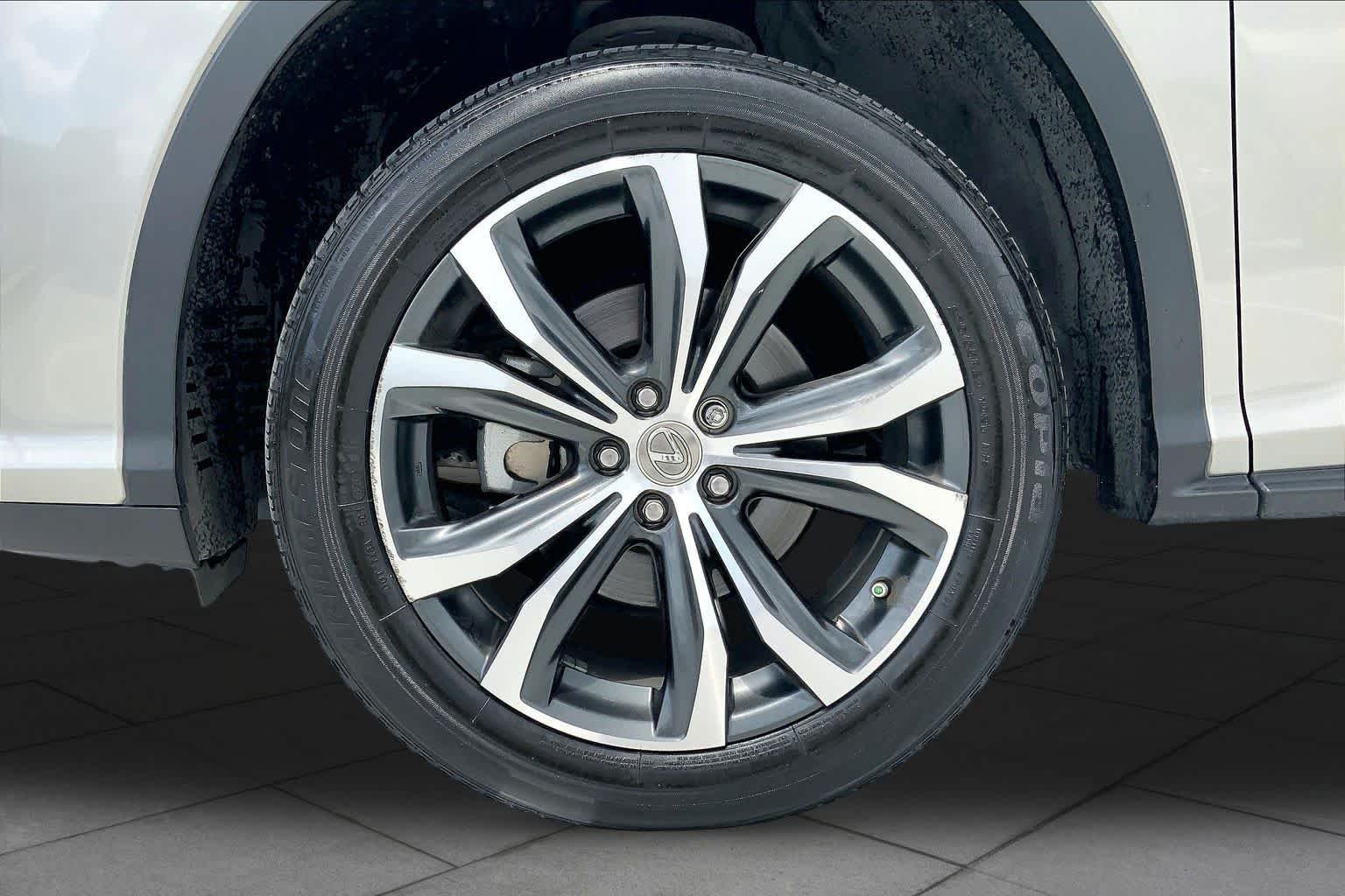 Used 2017 Atomic Silver Lexus  image 11