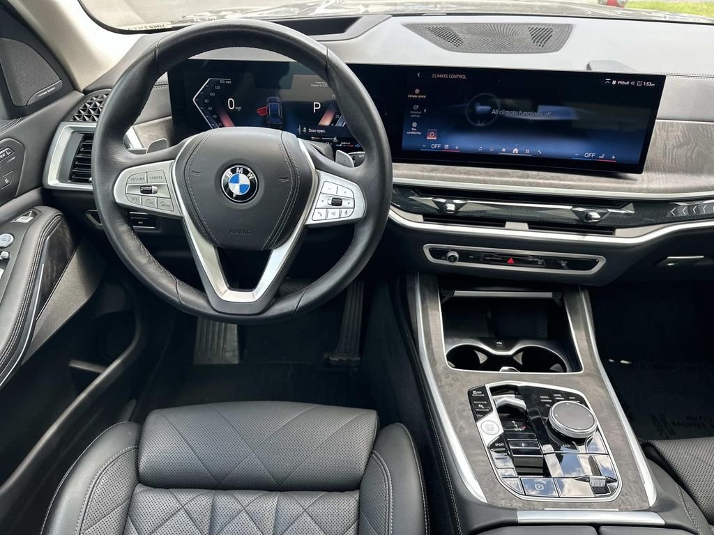 Used 2024 Black Sapphire Metallic BMW xDrive40i image 20