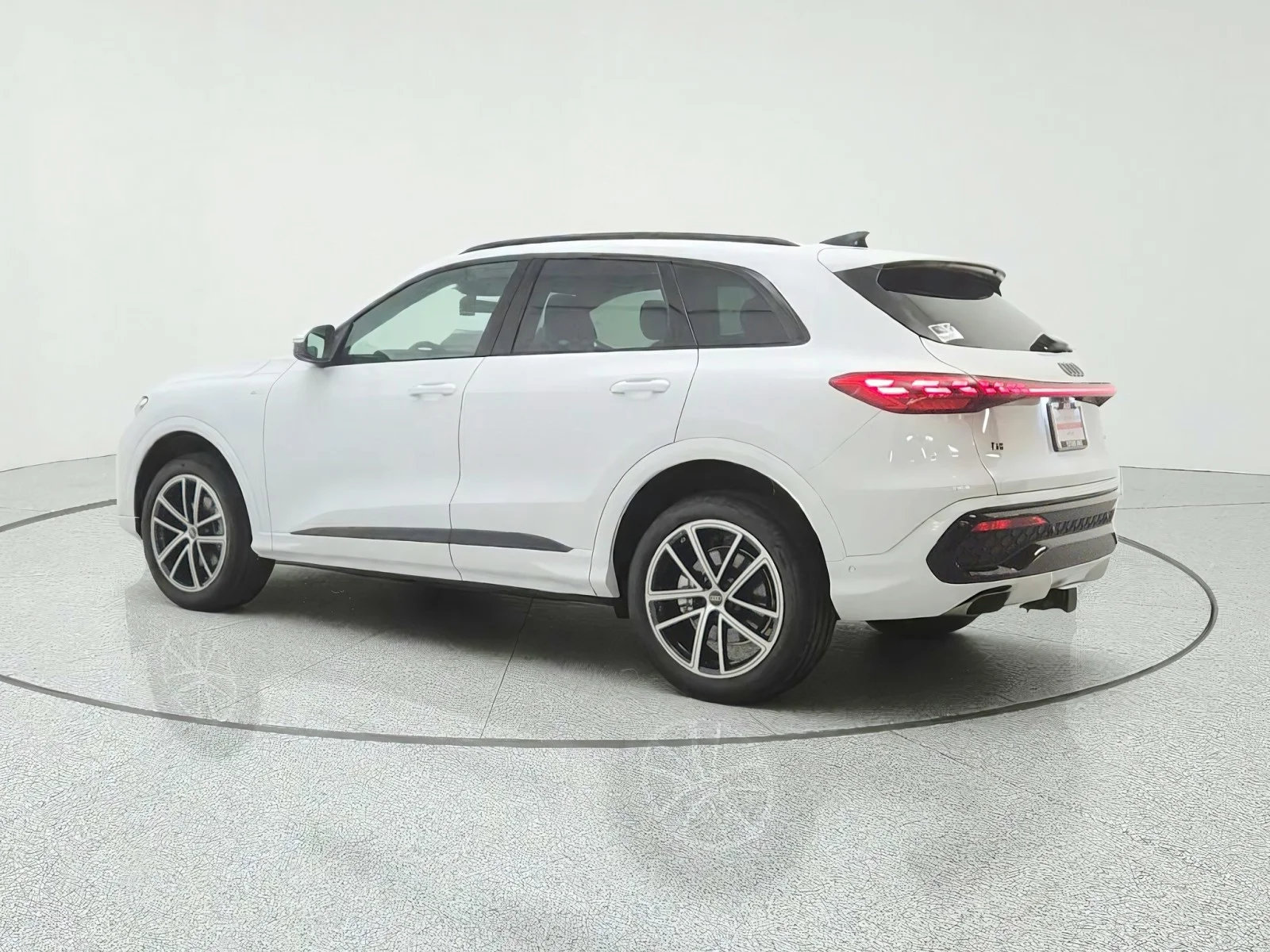 New 2026 Glacier White Metallic Audi Premium Plus 2.0 TFSI quattro image 7