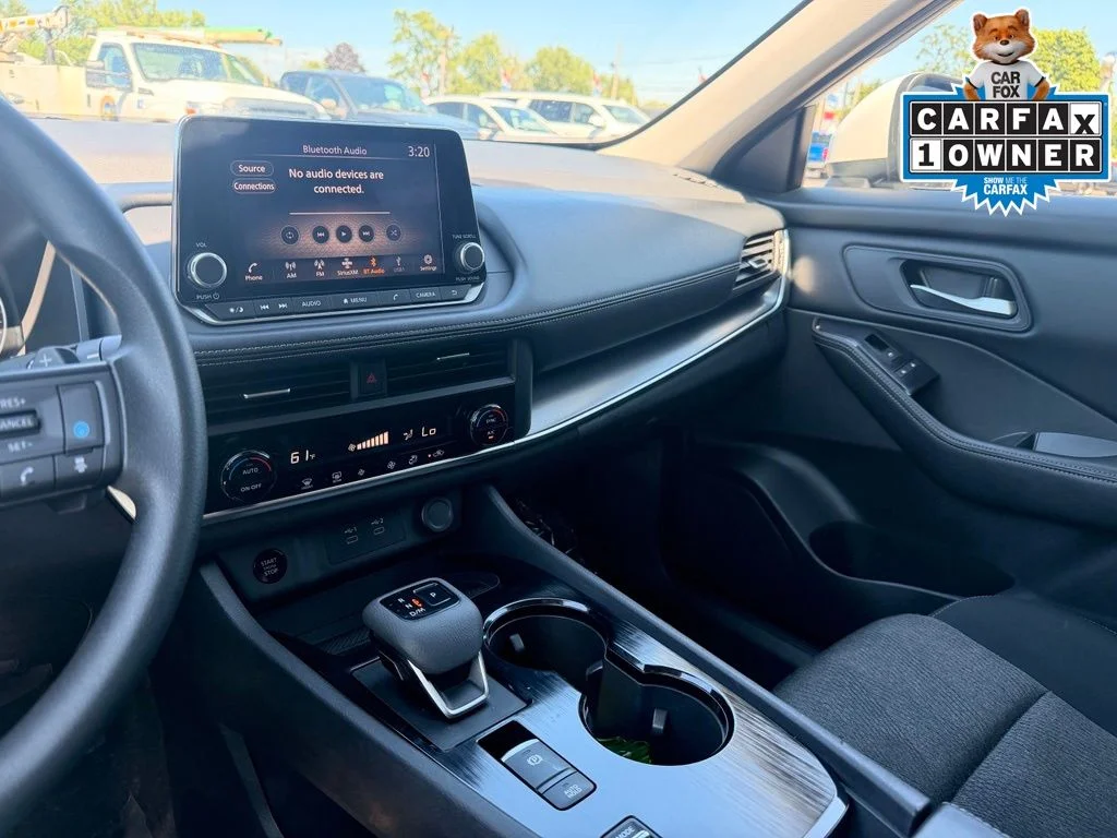 Used 2024 Pearl Nissan SV image 30