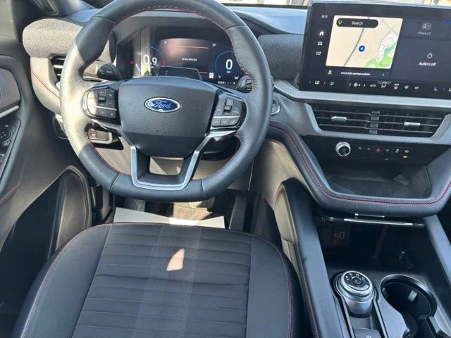 Used 2025 Gray Ford ST-Line image 18