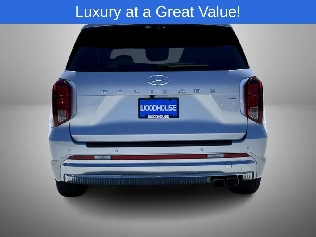 Used 2023 Silver Hyundai Calligraphy image 6