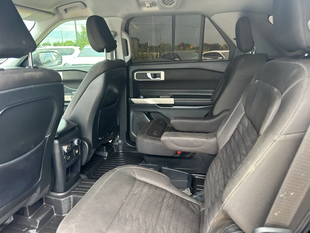 Used 2020 Agate Black Metallic Ford XLT image 22