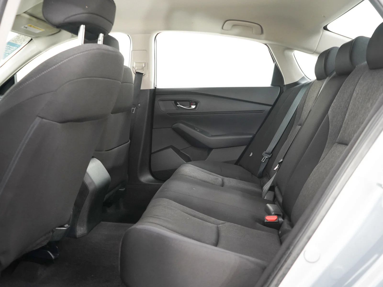 Used 2023 Lunar Silver Metallic Honda LX image 18