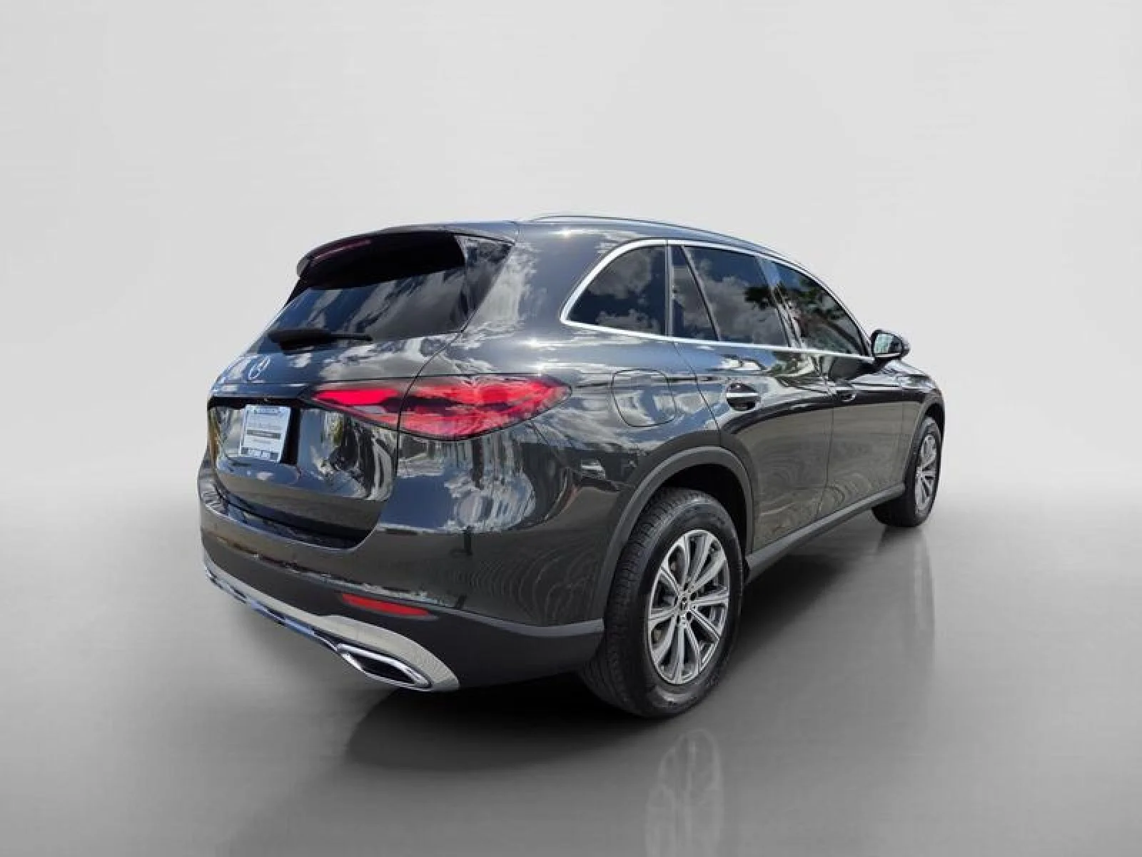 Certified Used 2026 Graphite Grey Metallic Mercedes-Benz GLC 300 image 5