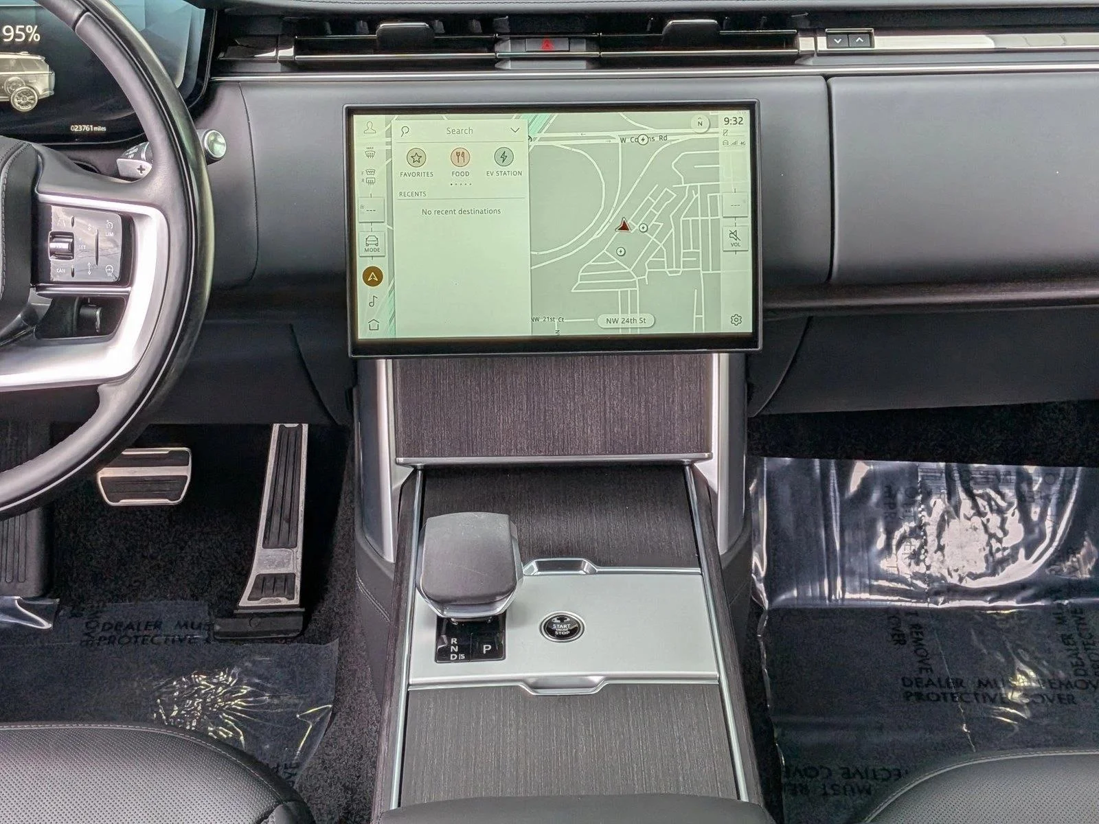 Used 2025 Eiger Grey Metallic Land Rover SE image 15