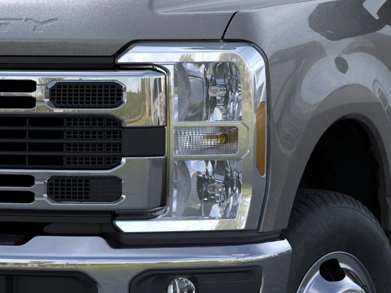 New 2026 Carbonized Gray Metallic Ford F-350® XLT image 18