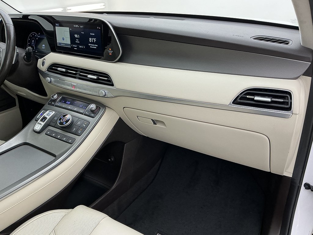 Used 2020 Hyper White Hyundai Limited image 23