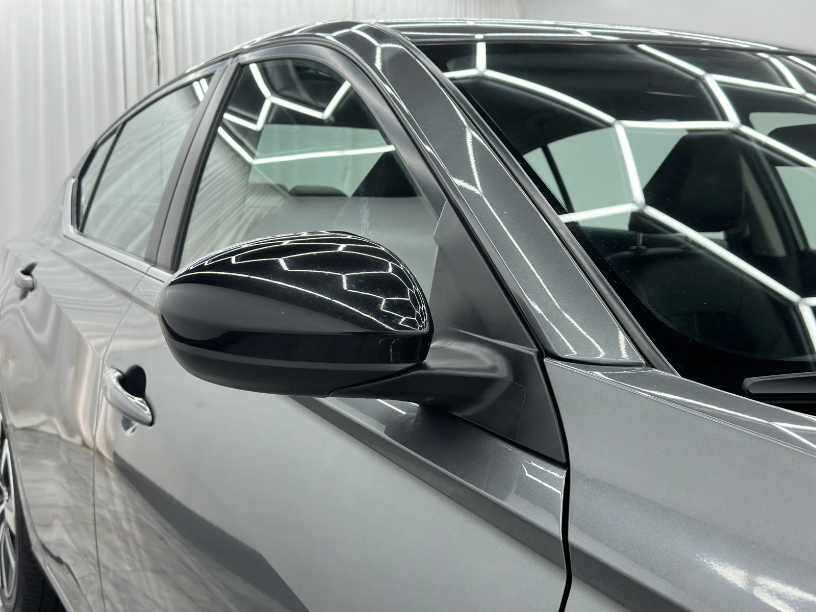 Used 2022 Gun Metallic Nissan 2.5 SR image 43