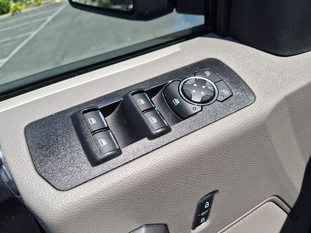 2019 Ford F-150 XLT - Photo 13