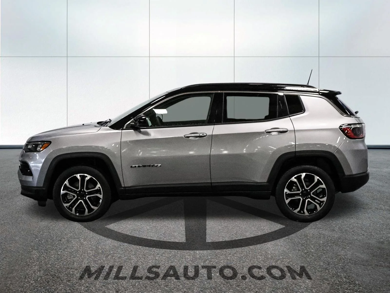 Certified Used 2023 Silver Jeep Limited image 3