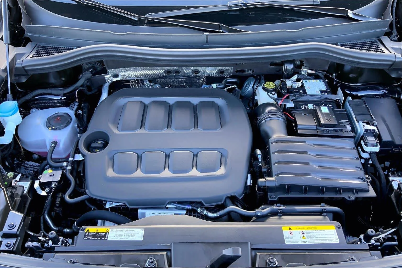 New 2026 Deep Black Pearl Volkswagen SE image 16