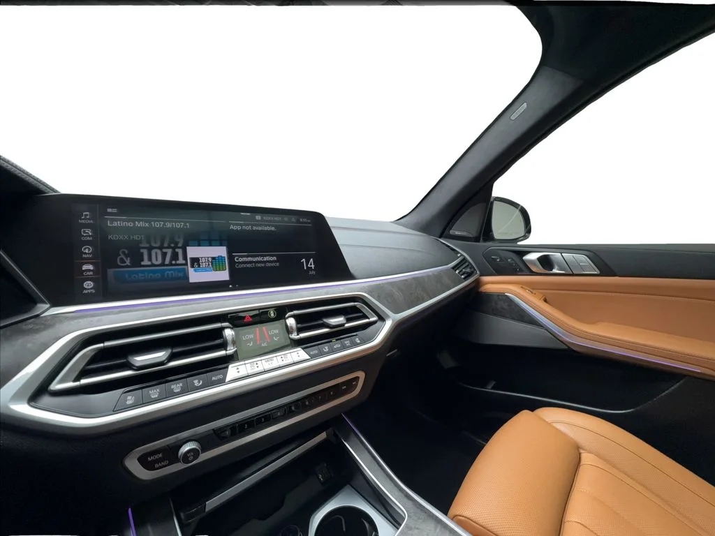 Used 2022 Gray BMW M50i image 49