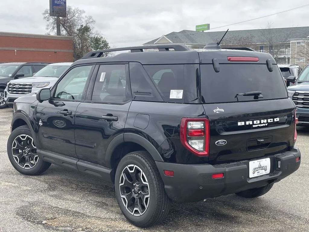 New 2025 Black Ford Outer Banks image 5