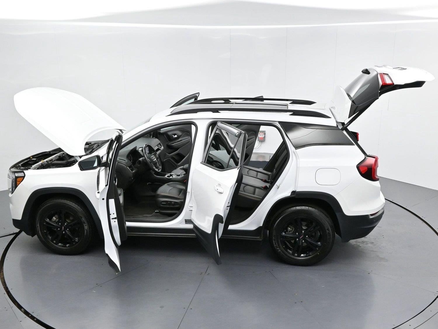 Used 2022 Summit White GMC AT4 image 48