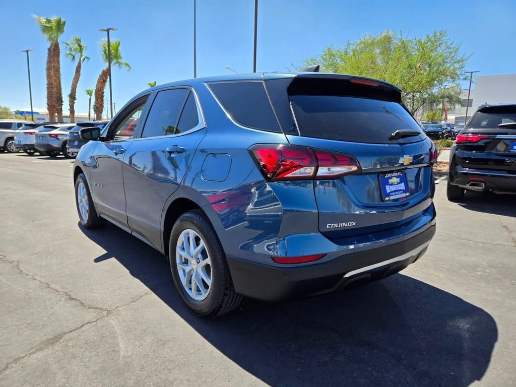 Used 2024 Lakeshore Blue Metallic Chevrolet LT image 4